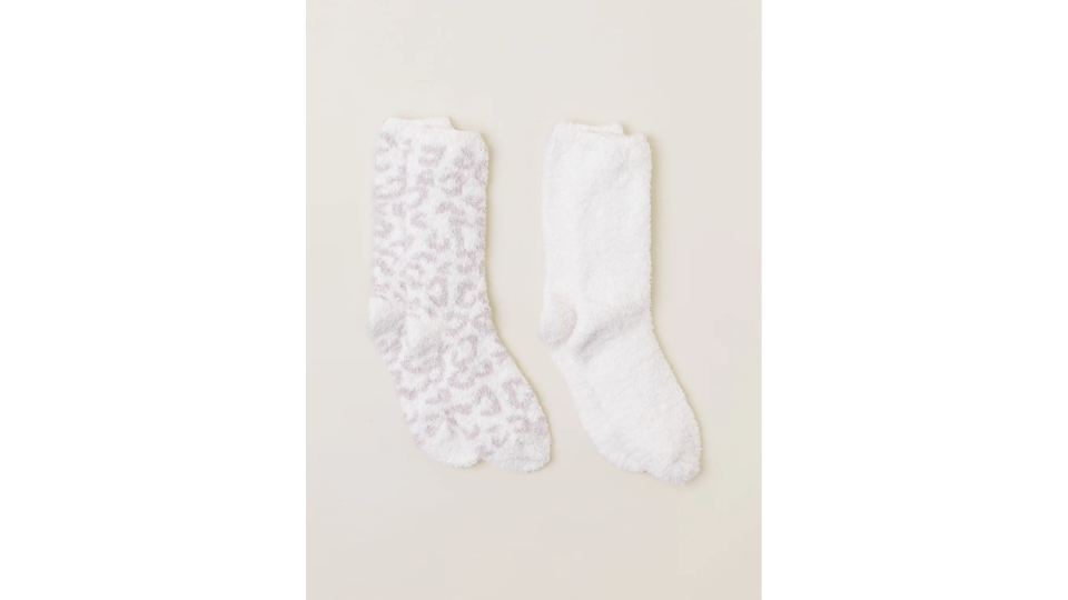 cozychic womens barefoot in the wild 2 pair sock set